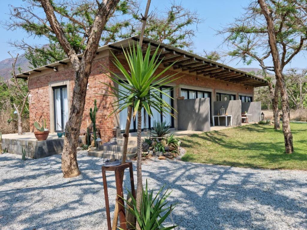 Crocodile Sands River Lodge Mbombela Zewnętrze zdjęcie